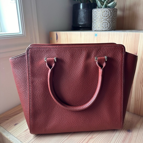 Kate spade small allyn purse. Gently used - Picture 2 of 4